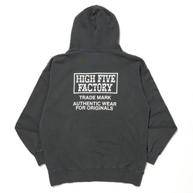 AUTHENTIC BOX LOGO PARKA 詳細画像